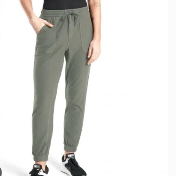 ATHLETA green farallon jogger - Picture 9 of 9